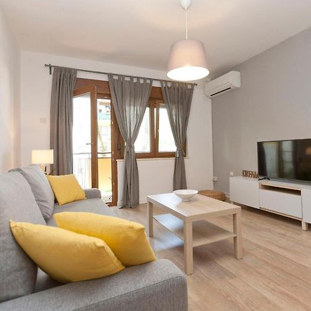 Rr Apartment Пула Экстерьер фото